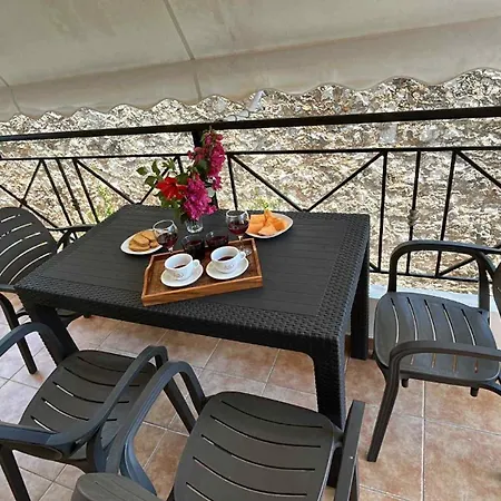 Sela Отель Ксамил