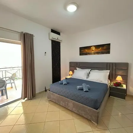 Sela Отель Ксамил