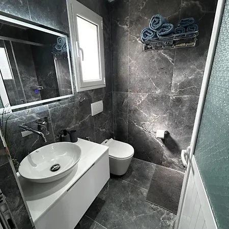 Sela Hotel Ksamil